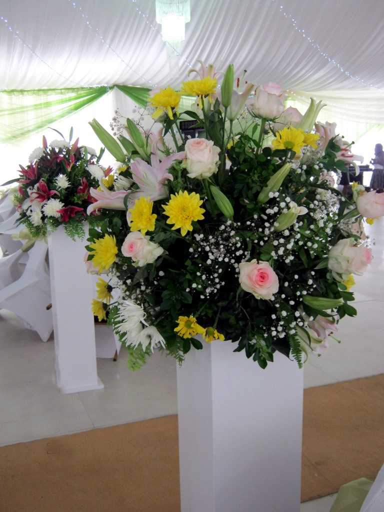 Aisle / Walk Way- Pedestal Floral Arrangement