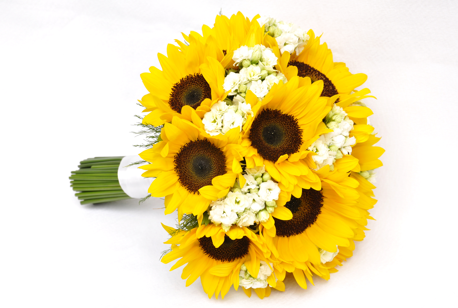 Sunflower Bridal Bouquet | flowerandballooncompany.com