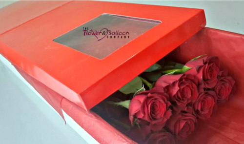 6 Roses in a Presentation Box