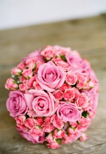 Pink roses bouquet flowers for wedding