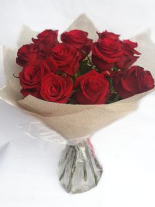 10 Valentine Roses 