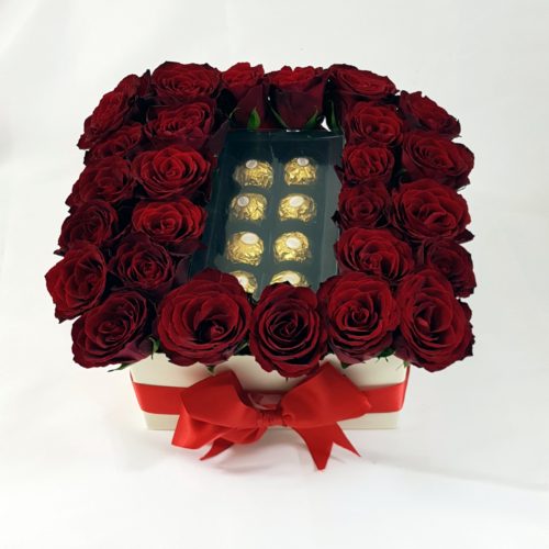 Valentine Roses and Chocolate Box