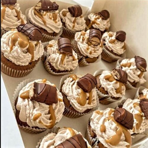 12 Chocolate Caramel Cupcakes